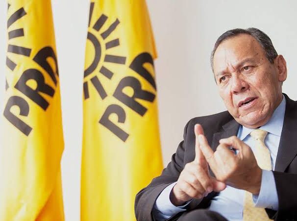 De “remedo” tacha Jesús Zambrano revocación de mandato de AMLO