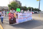 Se manifiestan en Sinaloa familiares de José Octavio, el joven desaparecido en Jalisco