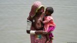 Pakistán: inundaciones ponen en riesgo a miles de mujeres embarazadas