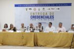 Entrega la UAS credenciales a periodistas para que accedan a servicios de salud