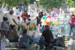Reportan alta afluencia de visitantes en panteones de Culiacán este 1 de noviembre
