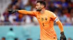 El arquero Hugo Lloris se retira de la selección francesa y arremete contra Dibu Martínez