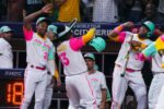Padres derrota a Gigantes en partido de Grandes Ligas en CDMX