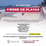 Por incremento de oleaje, Policía Acuática de Mazatlán cierra accesos a playas.