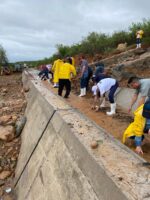 Alcalde Gerardo Vargas encabeza trabajos de limpieza tras fuertes lluvias en Ahome