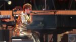 Elton John fue hospitalizado por accidente doméstico