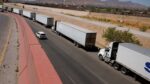 Transportistas de México piden agilizar tránsito de mercancías con Texas ante pérdidas millonarias
