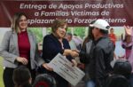 Entrega SEBIDES más de 130 proyectos productivos a desplazados