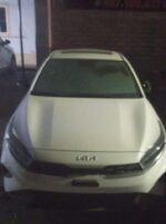 Policías Estatales del Grupo Élite recuperan vehículo robado; estaba afuera de un taller mecánico