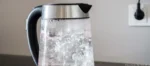 Hervir el agua del grifo ayuda a reducir los microplásticos Hervir el agua del grifo ayuda a reducir los microplásticos