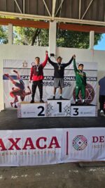 Logra Paúl Morales oro en Nacional de Luchas