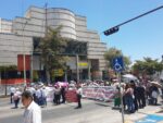 Exigen manifestantes en Palacio de Gobierno predios para vivienda en el estado