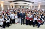 Secretario de Salud entrega reconocimientos enfermeras y enfermeros de Sinaloa