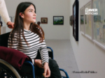 Visitar un museo es menos accesible para personas con discapacidad