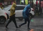 ¡Que no te sorprendan! Continúan lluvias y vientos fuertes en México