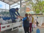 Lleva agua DIF Sinaloa a 10 comunidades del municipio de Choix
