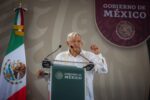 “Le tenemos toda la confianza”, respalda López Obrador a Rocha Moya