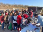 Llevan apoyos con herramientas de trabajo al basurón de Culiacán Llevan apoyos con herramientas de trabajo al basurón de Culiacán