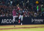 Espectacular noche de Quiroz lleva a Tomateros a ganar séptima serie consecutiva