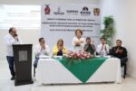 Primeras familias beneficiarias del programa de Ahorro previo, firman convenio con autoridades: SEBIDES