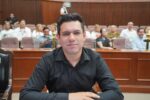 Diputado morenista presenta iniciativas para regular el uso de motocicletas y promover energías renovables en Sinaloa
