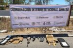 En despliegues de seguridad en Culiacán, el Grupo Interinstitucional detiene a dos hombres y asegura vehículo, armas, municiones y equipo táctico