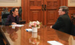 Sheinbaum se reúne con Landau; abordan relación México-EUA.