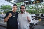 Juan de Dios Gámez y Marco Verde dan mensaje motivacional a jóvenes deportistas en gimnasio de box “El Guillén”