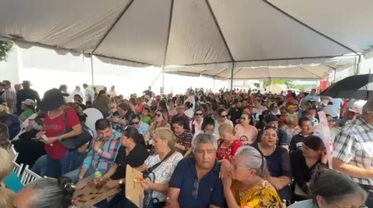 Sinaloa recibe con fuerza y cariño a la presidenta Claudia Sheinbaum en su gira nacional por la salud, en Culiacán