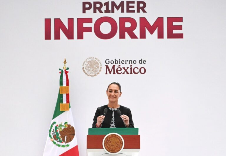 Gobernador Rocha Moya acude al Primer Informe de Gobierno de la presidenta Claudia Sheinbaum