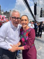 Gobernador Rocha Moya acompaña a la presidenta Claudia Sheinbaum en ceremonia en el Zócalo