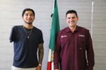El doble medallista de Juegos Paralímpicos, Juan Diego García recarga energía en Sinaloa
