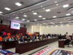 Integrantes del colectivo Guerreros Azules irrumpen con violencia en el Congreso del Estado Integrantes del colectivo Guerreros Azules irrumpen con violencia en el Congreso del Estado