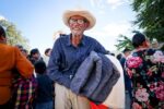 Gobierno de Sinaloa refuerza la protección invernal de familias de la zona serrana de Choix