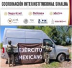 Grupo Interinstitucional asegura, en Navolato, un vehículo con reporte de robo en el extranjero; había cargadores y cartuchos en el interior
