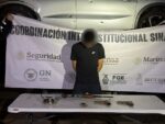 Tras agresión y persecución en Culiacán, el Grupo Interinstitucional detuvo a 3 civiles y aseguró armas, cargadores, cartuchos y una SUV con reporte de robo Tras agresión y persecución en Culiacán, el Grupo Interinstitucional detuvo a 3 civiles y aseguró armas, cargadores, cartuchos y una SUV con reporte de robo