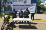Grupo Interinstitucional detiene en Culiacán a menor de edad; se le aseguró un arma corta, presunta droga y una motocicleta robada Grupo Interinstitucional detiene en Culiacán a menor de edad; se le aseguró un arma corta, presunta droga y una motocicleta robada