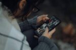 Asocian la comunicación en redes sociales con desconocidos a una mayor soledad Asocian la comunicación en redes sociales con desconocidos a una mayor soledad