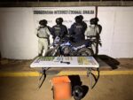 En Culiacán, el Grupo Interinstitucional aseguró un arma, un cargador, cartuchos, dosis y cigarros de presunta droga en una mochila de repartición de comida En Culiacán, el Grupo Interinstitucional aseguró un arma, un cargador, cartuchos, dosis y cigarros de presunta droga en una mochila de repartición de comida