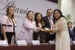 Reitera Gobernadora Yeraldine trabajo conjunto con el magisterio, para fortalecer la educación en Sinaloa Reitera Gobernadora Yeraldine trabajo conjunto con el magisterio, para fortalecer la educación en Sinaloa