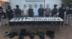 En Culiacán, el Grupo Interinstitucional detiene a cinco civiles armados; dos de ellos son menores de edad; les aseguran cinco fusiles, cargadores y municiones En Culiacán, el Grupo Interinstitucional detiene a cinco civiles armados; dos de ellos son menores de edad; les aseguran cinco fusiles, cargadores y municiones