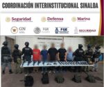 Tras una denuncia anónima al 089, en distintas acciones el Grupo Interinstitucional detuvo a siete civiles; les aseguraron siete fusiles, seis armas cortas, 1,400 cartuchos, presunto fentanilo y un vehículo con reporte de robo Tras una denuncia anónima al 089, en distintas acciones el Grupo Interinstitucional detuvo a siete civiles; les aseguraron siete fusiles, seis armas cortas, 1,400 cartuchos, presunto fentanilo y un vehículo con reporte de robo