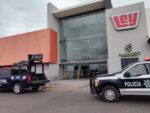 Policías de la SSPyTM detienen a un hombre tras presunto robo a una tienda comercial en el Centro Policías de la SSPyTM detienen a un hombre tras presunto robo a una tienda comercial en el Centro