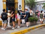 Este lunes arribó al puerto el crucero “Navigator Of The Seas”, que se prevé deje una derrama económica superior a 5 millones de pesos Este lunes arribó al puerto el crucero “Navigator Of The Seas”, que se prevé deje una derrama económica superior a 5 millones de pesos Este lunes arribó al puerto el crucero “Navigator Of The Seas”, que se prevé deje una derrama económica superior a 5 millones de pesos Este lunes arribó al puerto el crucero “Navigator Of The Seas”, que se prevé deje una derrama económica superior a 5 millones de pesos