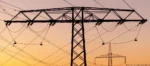 El calor extremo lleva al límite las redes eléctricas El calor extremo lleva al límite las redes eléctricas