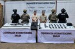 En la colonia Lomas de Bulevar, en Culiacán, el Grupo Interinstitucional detuvo a dos civiles con dos fusiles, una ametralladora, cargadores, cartuchos y mil pastillas de presunto fentanilo En la colonia Lomas de Bulevar, en Culiacán, el Grupo Interinstitucional detuvo a dos civiles con dos fusiles, una ametralladora, cargadores, cartuchos y mil pastillas de presunto fentanilo