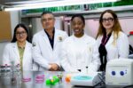 ¡La medicina no tiene fronteras! Estudiantes de Canadá y Brasil viven la experiencia de la investigación en la UAS; estudian el impacto de la bacteria E. coli ¡La medicina no tiene fronteras! Estudiantes de Canadá y Brasil viven la experiencia de la investigación en la UAS; estudian el impacto de la bacteria E. coli