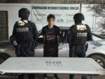 Grupo Interinstitucional detiene a un civil en un vehículo sin placas y en posesión de droga Grupo Interinstitucional detiene a un civil en un vehículo sin placas y en posesión de droga