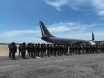 Mil 300 militares arriban a Mazatlán; reforzarán la seguridad en Sinaloa Mil 300 militares arriban a Mazatlán; reforzarán la seguridad en Sinaloa