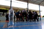 La hidratación es importante para regular el organismo durante la práctica de ejercicio La hidratación es importante para regular el organismo durante la práctica de ejercicio
